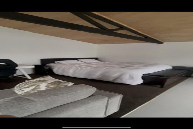 Photo of property in 11 Dellwood Avenue, Henderson, Auckland, 0612