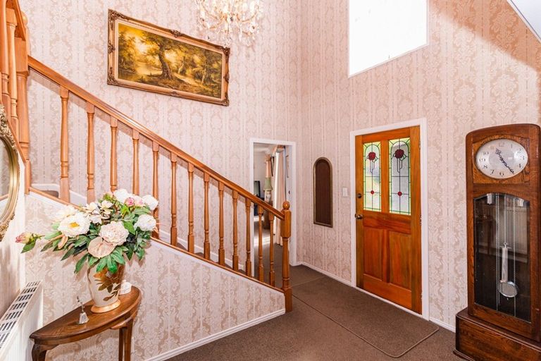 Photo of property in 27 Great North Road, Saint Johns Hill, Whanganui, 4501