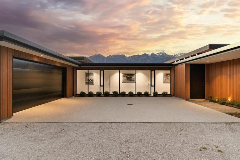 Photo of property in Wyuna, 5 River Valley View, Glenorchy, 9372