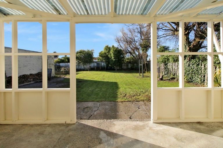 Photo of property in 12 Hunia Street, Marton, 4710