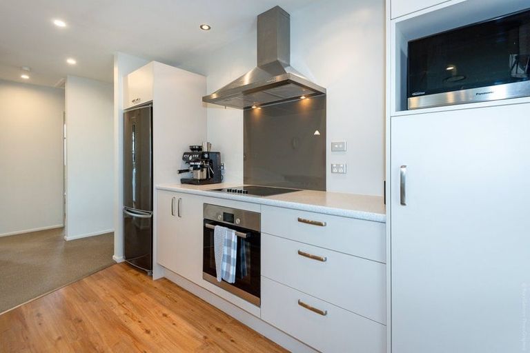 Photo of property in 10 Bideford Place, Dallington, Christchurch, 8061