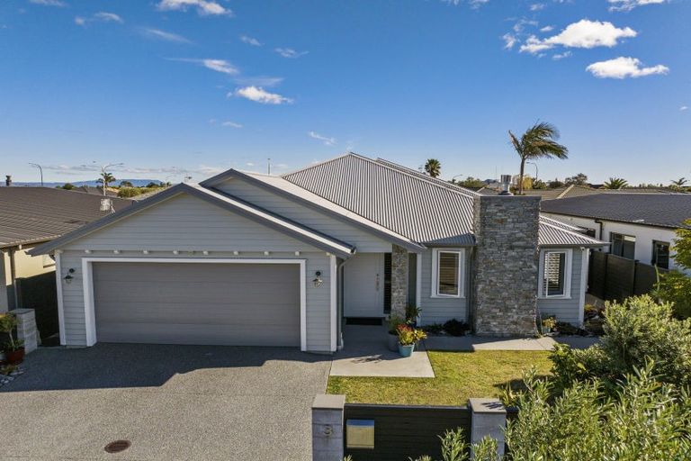 Photo of property in 3 Makura Drive, Papamoa Beach, Papamoa, 3118