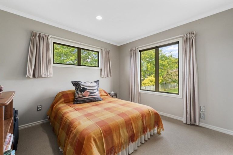 Photo of property in 2 Riverstone Drive, Welcome Bay, Tauranga, 3112