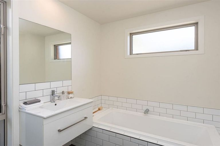 Photo of property in 179 Clifton Terrace, Clifton, Christchurch, 8081