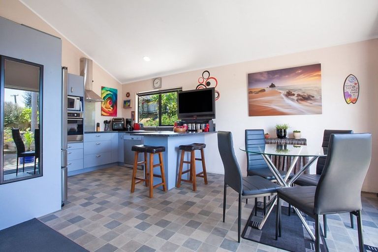 Photo of property in 300 State Highway 10, Cable Bay, 0420