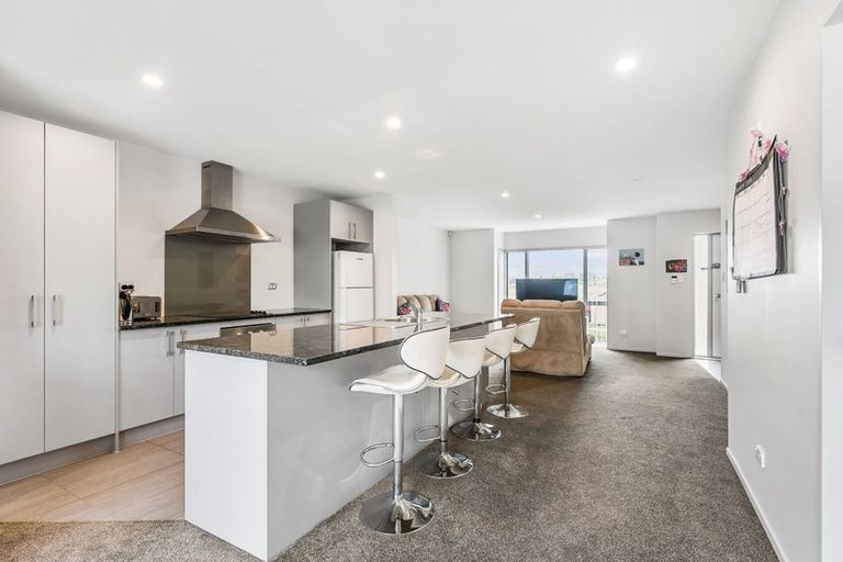 Photo of property in 90 Arion Road, Takanini, 2112