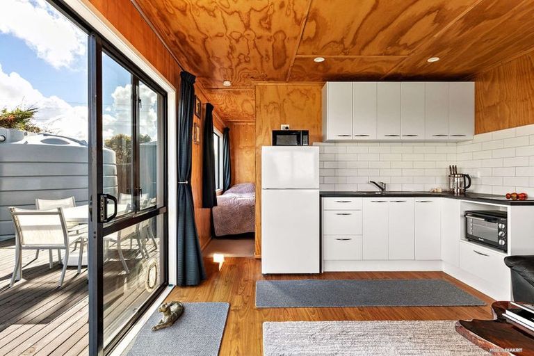 Photo of property in 63 Paparata Road, Bombay, 2675