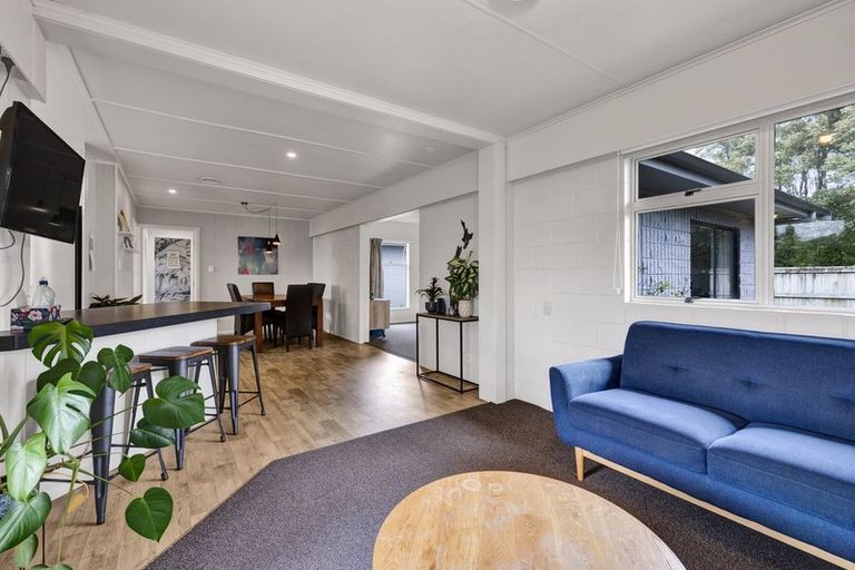 Photo of property in 4 Douglas Street, Hawera, 4610