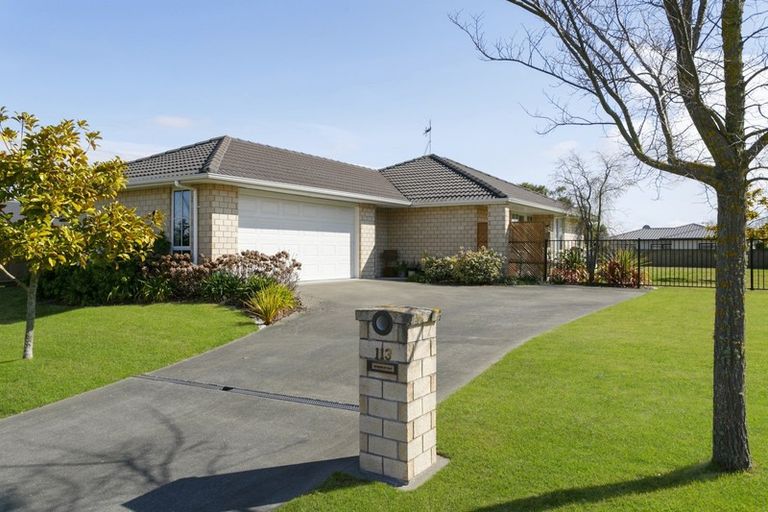 Photo of property in 113 Victory Drive, Wharewaka, Taupo, 3330