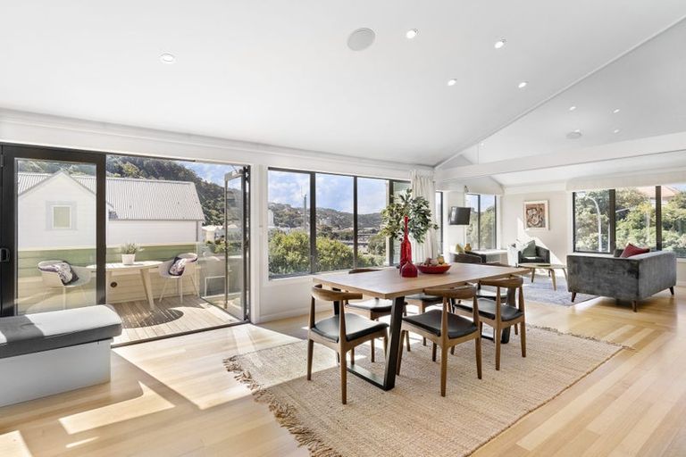 Photo of property in 96 Hill Street, Thorndon, Wellington, 6011