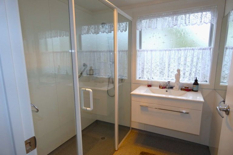 Photo of property in 22 Roebuck Street, Westport, 7825