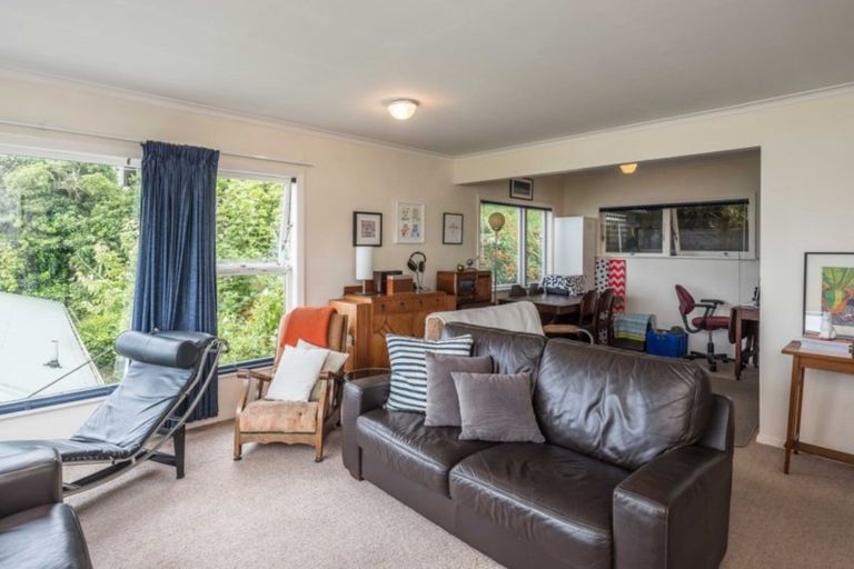 Photo of property in 155 Onslow Road, Khandallah, Wellington, 6035