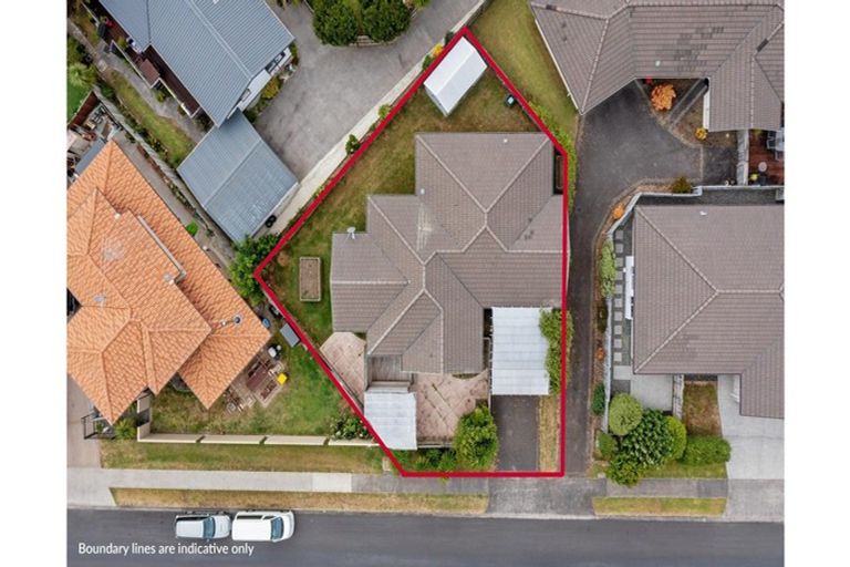 Photo of property in 2/116 Meadowland Drive, Somerville, Auckland, 2014