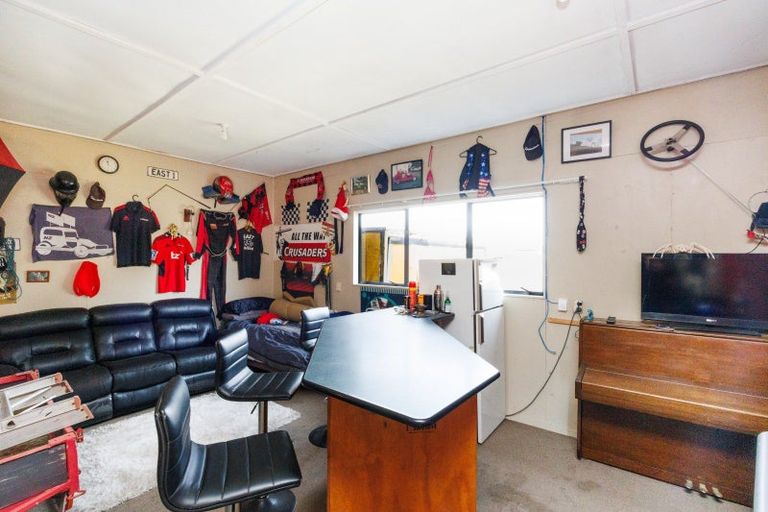 Photo of property in 10 Green Road, Awahuri, Palmerston North, 4479