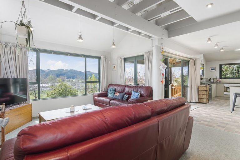 Photo of property in 17 Treeton Place, Wakefield, 7025