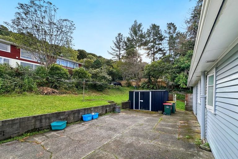 Photo of property in 8a Bledisloe Crescent, Wainuiomata, Lower Hutt, 5014