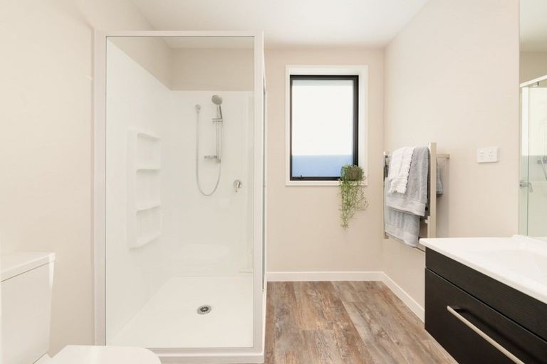 Photo of property in 2 Rotomanu Place, Pyes Pa, Tauranga, 3112