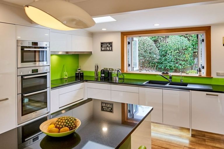 Photo of property in 93 Marine Parade, Paraparaumu Beach, Paraparaumu, 5032