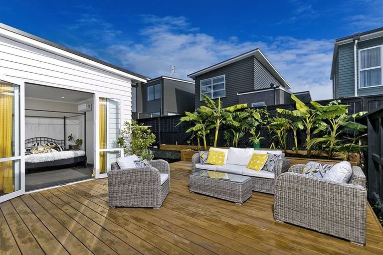 Photo of property in 86 Bomb Point Drive, Hobsonville, Auckland, 0616