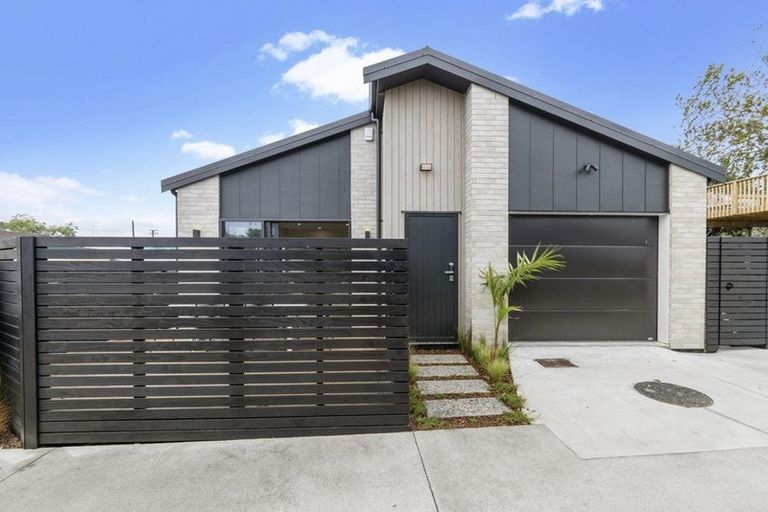 Photo of property in 36b Muir Avenue, Mangere Bridge, Auckland, 2022
