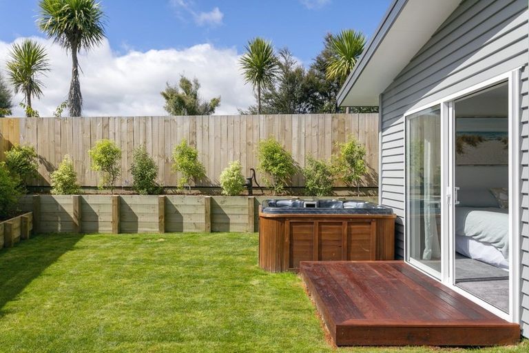 Photo of property in 9 Moa Lane, Richmond Heights, Taupo, 3330