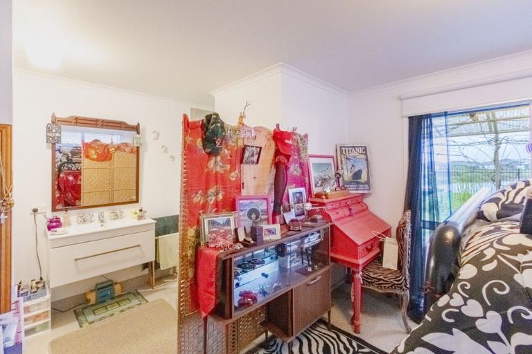 Photo of property in 7 Aparima Place, Awatoto, Napier, 4110