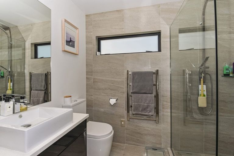 Photo of property in 64b Heathcote Road, Castor Bay, Auckland, 0620