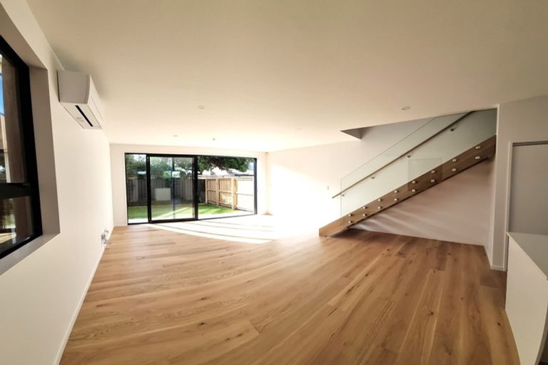 Photo of property in 16b Inglis Street, Seatoun, Wellington, 6022