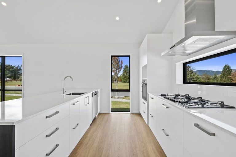 Photo of property in 17 William Jones Place, Hanmer Springs, 7334