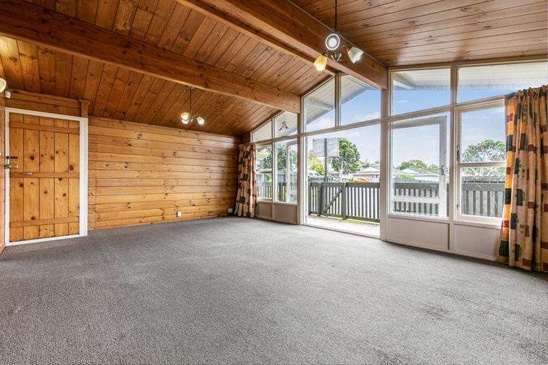 Photo of property in 291 Pakuranga Road, Pakuranga Heights, Auckland, 2010