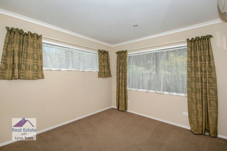 Photo of property in 14 Tieke Place, Horahora, Whangarei, 0110