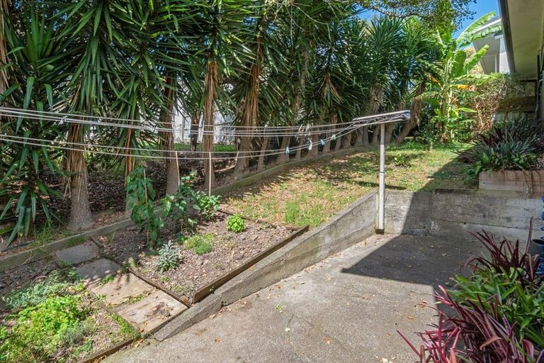 Photo of property in 2/47 Drake Street, Howick, Auckland, 2014