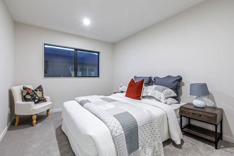 Photo of property in 22 Thomas Rielly Avenue, Hobsonville, Auckland, 0616