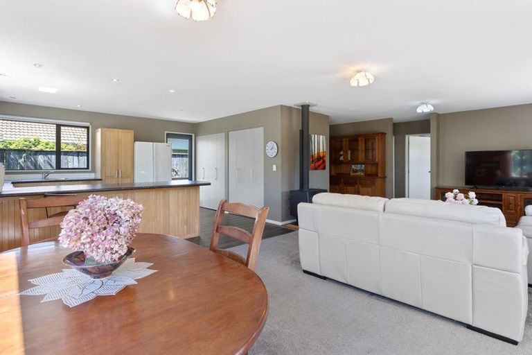 Photo of property in 14 Bunting Place, Woodend, 7610