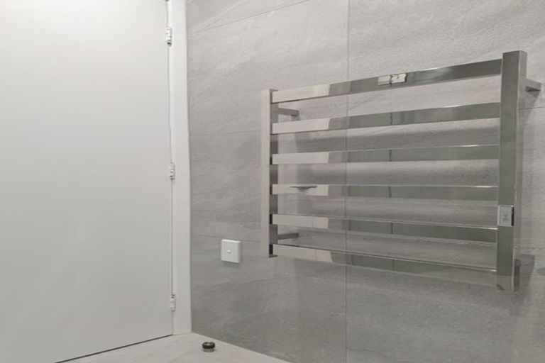 Photo of property in 5 Ponui Place, Mairangi Bay, Auckland, 0630