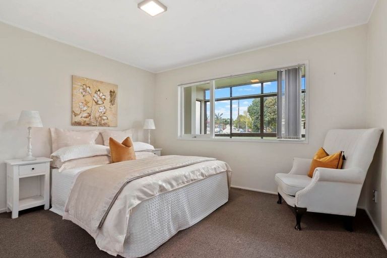 Photo of property in 11/5 Keeling Road, Henderson, Auckland, 0612