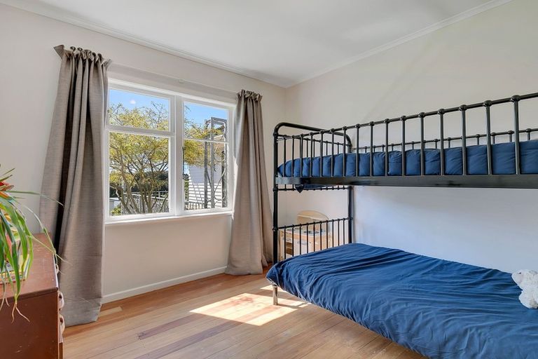 Photo of property in 84 Bell Street, Tawa, Wellington, 5028