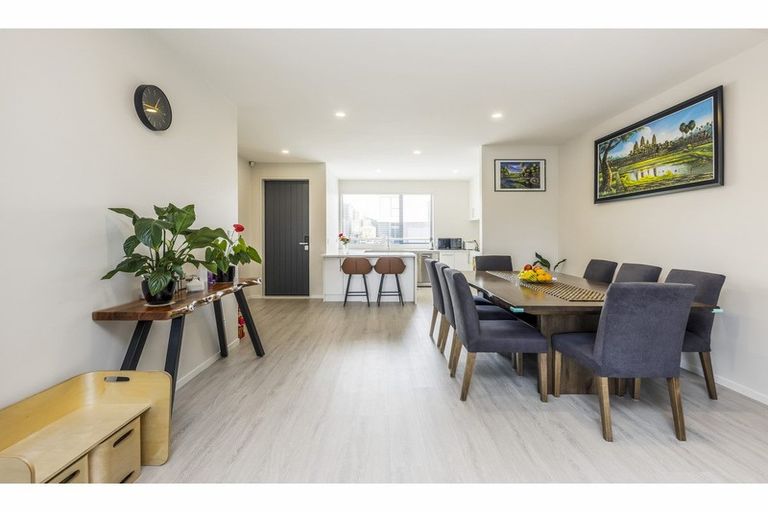 Photo of property in 14 Te Aparangi Road, Papakura, 2110