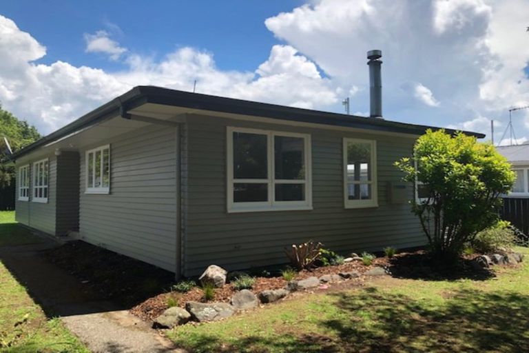 Photo of property in 33 Te Rangitautahanga Road, Turangi, 3334