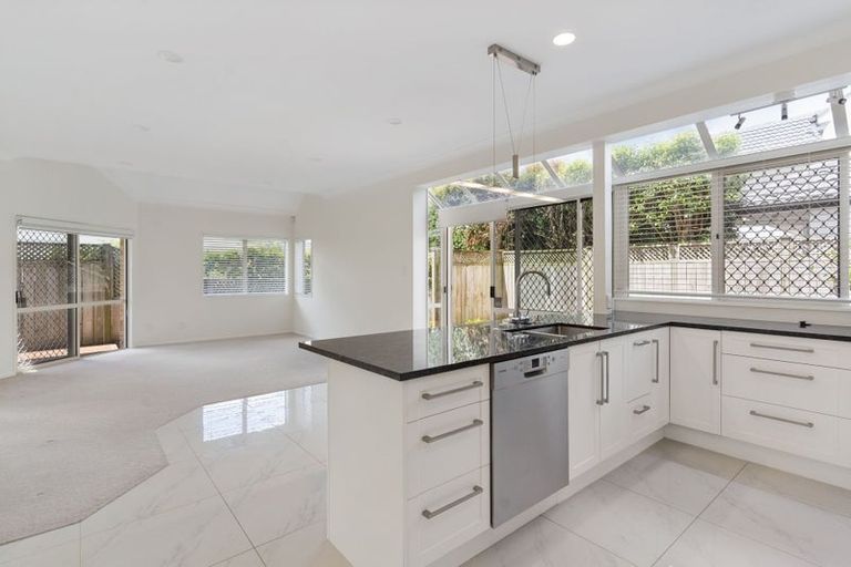 Photo of property in 16a Armadale Road, Remuera, Auckland, 1050