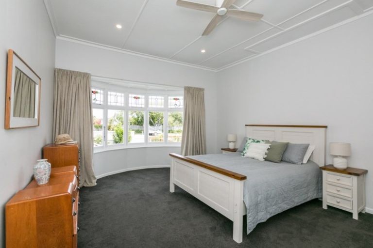 Photo of property in 137 Vigor Brown Street, Napier South, Napier, 4110