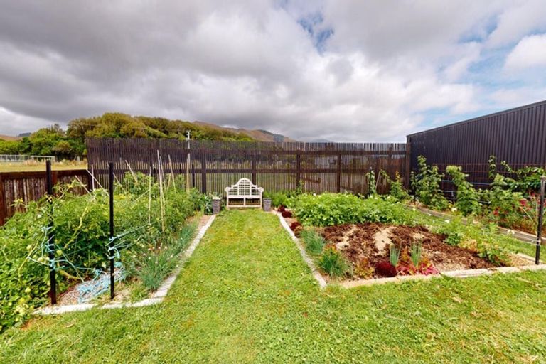 Photo of property in 50 Catley Road, Te Horo, Otaki, 5582