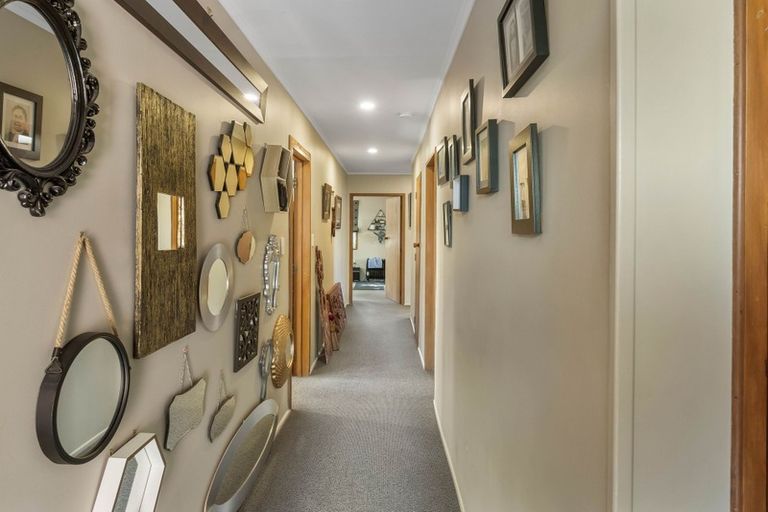 Photo of property in 6 Pinaster Place, Parklands, Christchurch, 8083