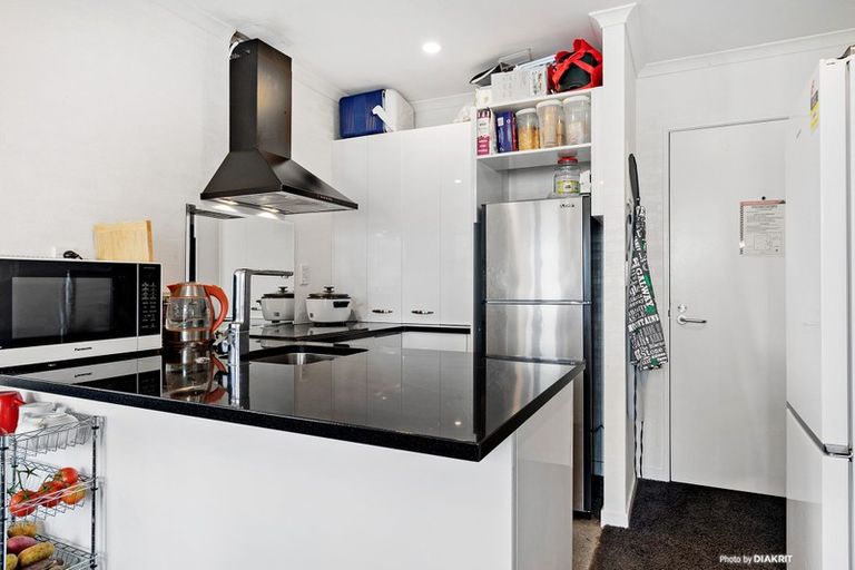 Photo of property in Terrace Heights Apartments, 10e/163 The Terrace, Wellington Central, Wellington, 6011