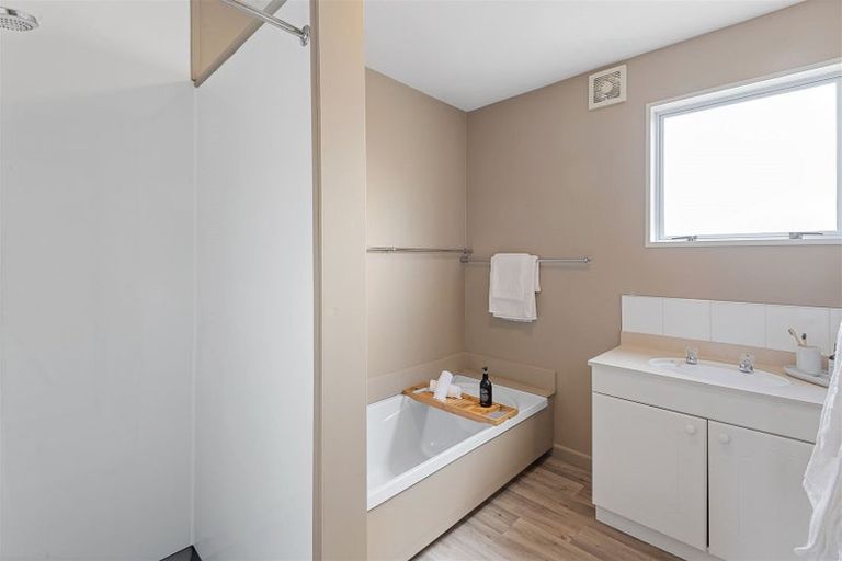 Photo of property in 6/16 Grenville Street, Waltham, Christchurch, 8011