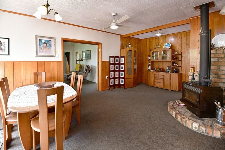 Photo of property in 2059 State Highway 16, Helensville, 0875