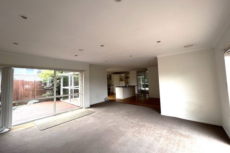 Photo of property in 12 Mander Place, Bucklands Beach, Auckland, 2012