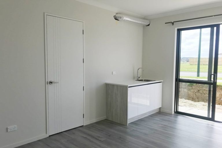 Photo of property in 9 Lavey Road, Flat Bush, Auckland, 2019