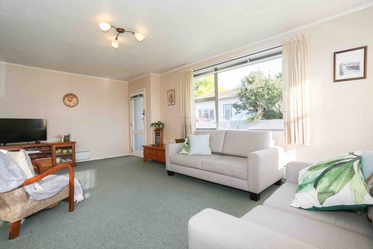 Photo of property in 602 Avenue Road West, Saint Leonards, Hastings, 4120