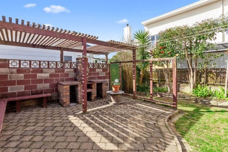 Photo of property in 305 Pohutukawa Avenue, Ohope, 3121